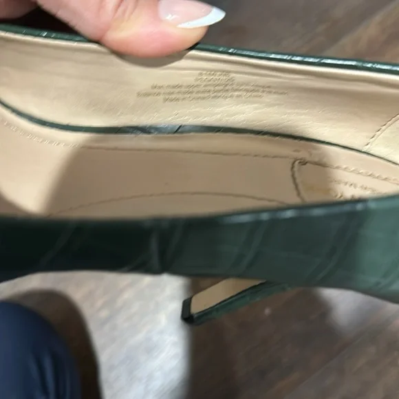 Marc New York Green Croc-Embossed Heels - Picture 6 of 6